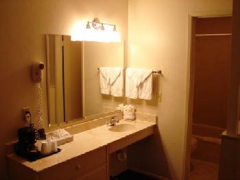 Lovers Point Inn