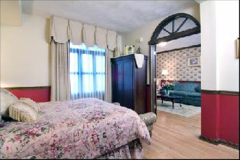 Deer Path Inn