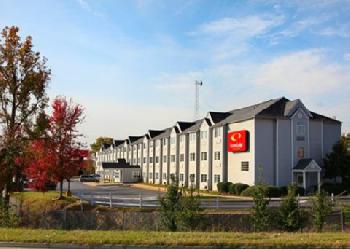 Econo Lodge  Inn & Suites Greenville