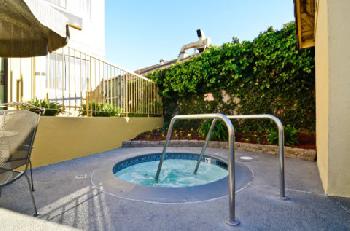 BEST WESTERN PLUS Rose Garden Inn