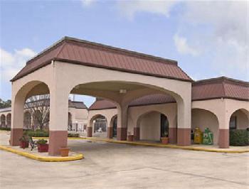 Days Inn and Suites Starkville