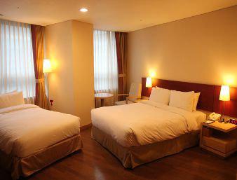 Ramada Hotel and Suites Seoul Namdaemun