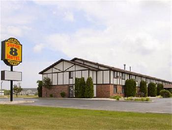 Super 8 Motel - Oshkosh/Airport