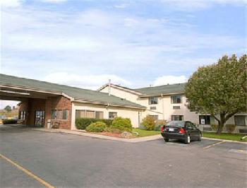 Super 8 Henrietta/Rochester Area