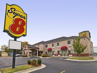 Super 8 Claremore, OK