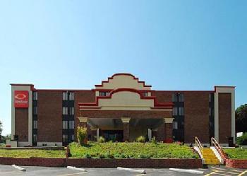 Econo Lodge  Inn & Suites Hagerstown