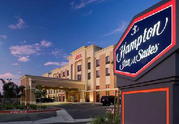 Hampton Inn  Suites ClovisAirport North CA