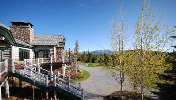 Big EZ Lodge