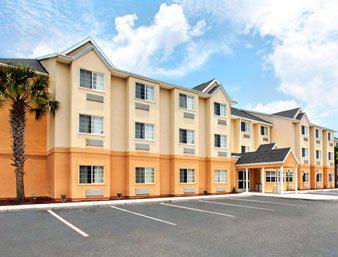 Microtel Inn and Suites Bushnell