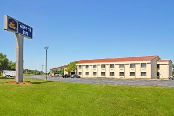 BEST WESTERN West 70 Inn