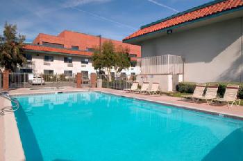 Red Roof Inn Santa Ana