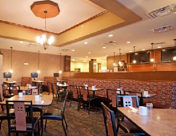 Holiday Inn Hotel & Suites PUEBLO
