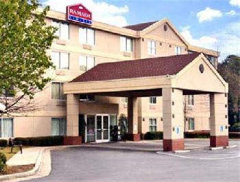 Ramada Limited and Suites - Airport East/Forest Park