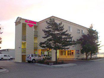 Aladdin Motor Inns