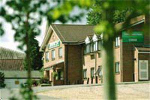 Sandown Park Lodge