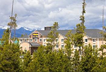 Yellowstone Park Hotel