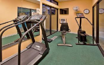 Holiday Inn Express GERMANTOWN (NW MILWAUKEE)