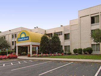 Days Inn Newport News/Oyster Point at City Center