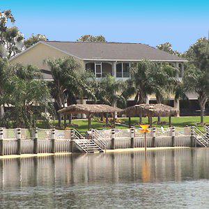 Lake Roy Beach Inn