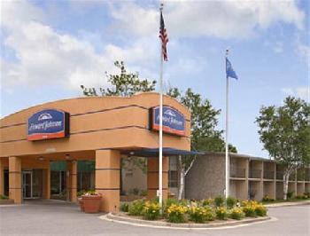 Howard Johnson Inn and Conference Center