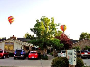 Lookout Inn GuestHouse Suites