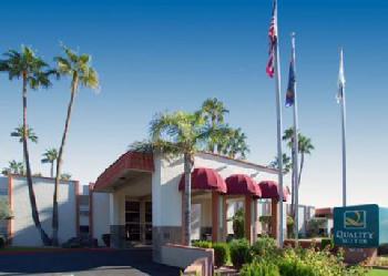 Executive Suites By Careree Inn