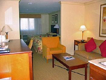 BEST WESTERN PLUS All Suites Inn
