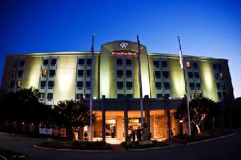 DoubleTree by Hilton Pittsburgh Airport