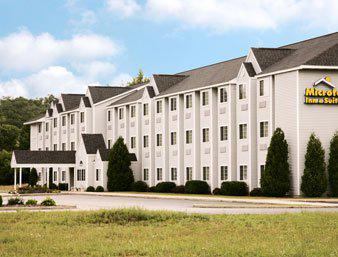 Microtel Inn and Suites Manistee