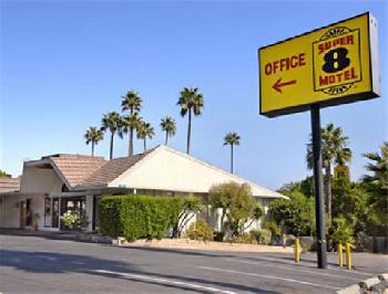 Super 8 Long Beach