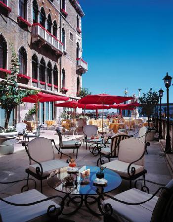 Bauer L Hotel