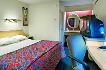 Red Roof Inn Enfield