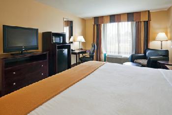 Holiday Inn Express Hotel & Suites SELMA