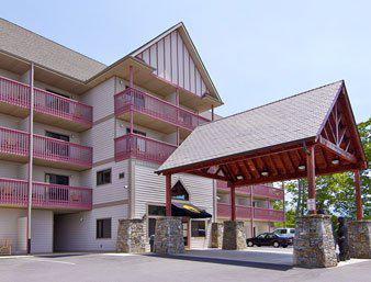 Super 8  Waynesville