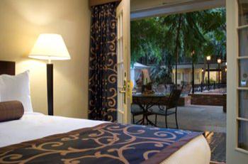 BEST WESTERN PLUS Heritage Inn