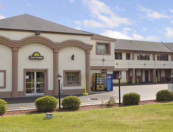 Days Inn Levittown Bristol