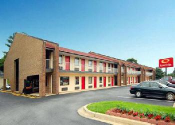 Econo Lodge Laurel Racetrack