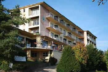 MAJESTIK TROIS EPIS